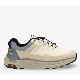 CHAUSSURES DE RANDONNÉE -...